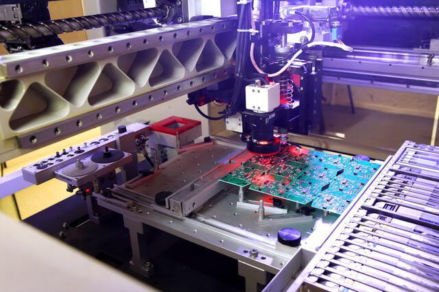 homemade smd pick and place machine1 homemade smd pick and place machine1