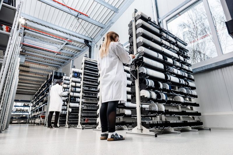What Are The Major Challenges in The SMT Reel Storage Market2
