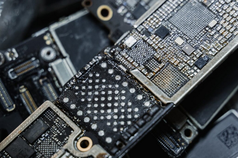 What Are The Key Features To Look for in An SMD Pick & Place Machine