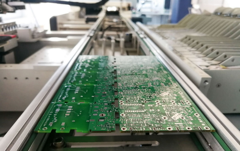 Why Is The SMT Reflow Oven Essential for PCB Manufacturing