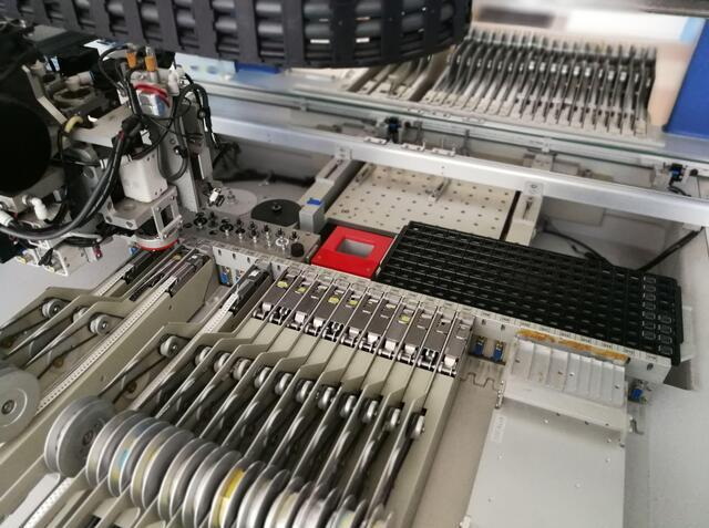 intelligent pick and place machine smd2