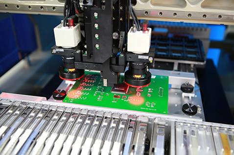 How Does An SMT Pick And Place Machine Work for PCB Manufacturing